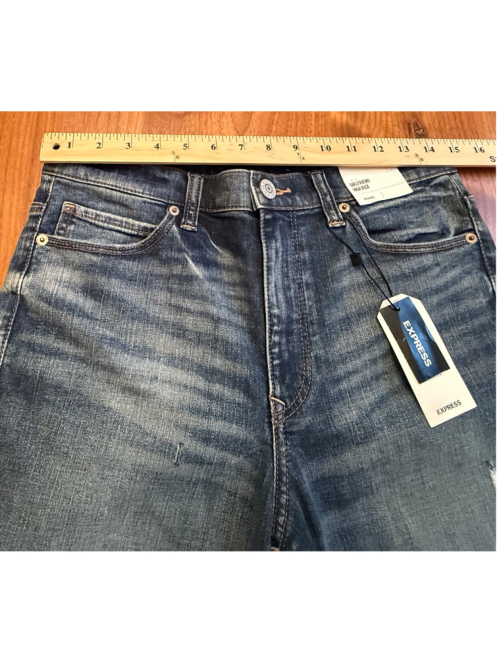 EXPRESS Blue Distressed High Rise Girlfriend Jeans Size 4 NWT - Picture 12 of 14